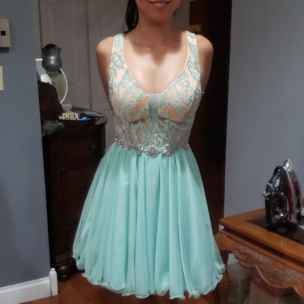 Formal short dress
